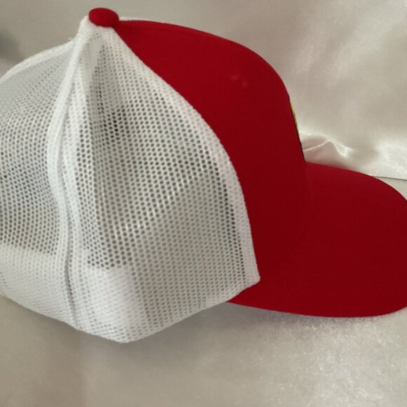 Buc-Ees Red & White Mesh Trucker Hat With Embroidered Beaver Logo Adjustable Sna - Picture 2 of 5